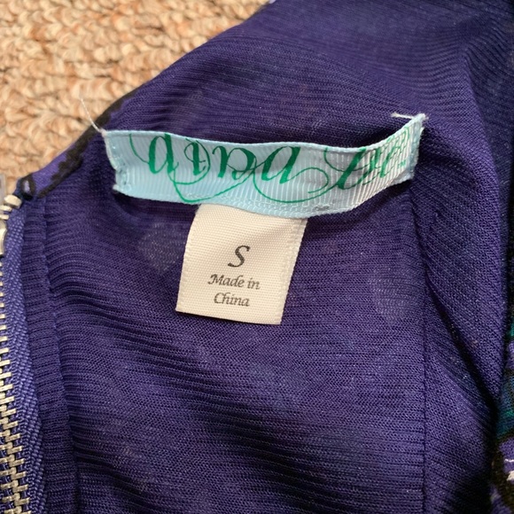 Long Sleeved Dress - Picture 3 of 3